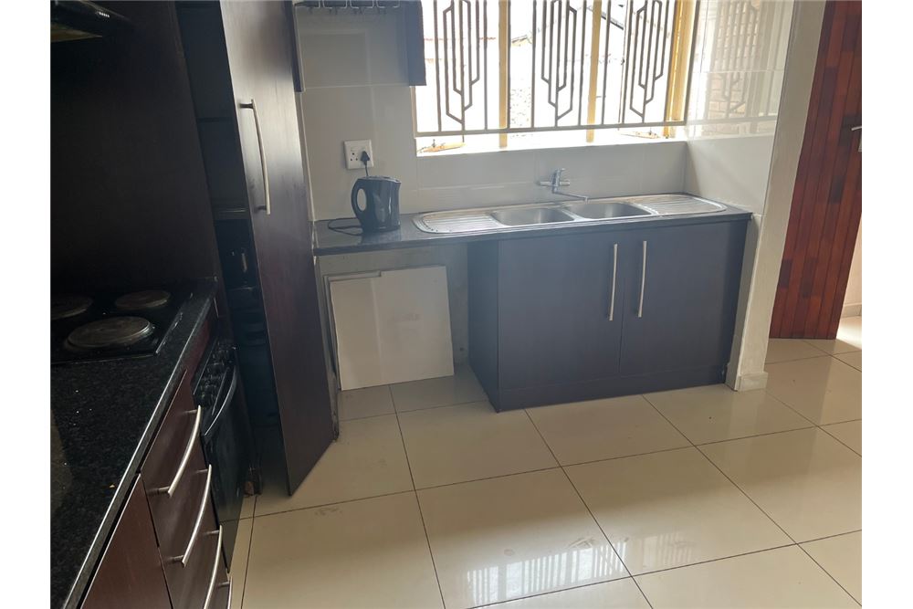 Residential - House - Danville, Gauteng - South Africa - 20 - 1031414015-774