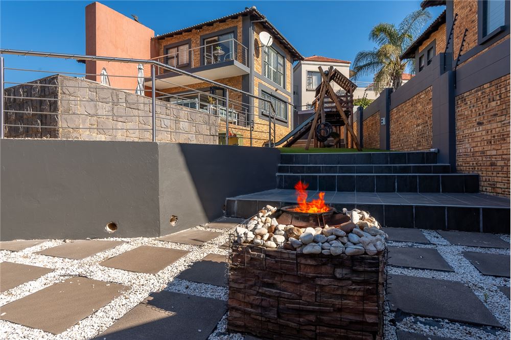 Residential - Rumah Terpisah - Meyersdal, Gauteng - South Africa - 2 - 1031421023-809
