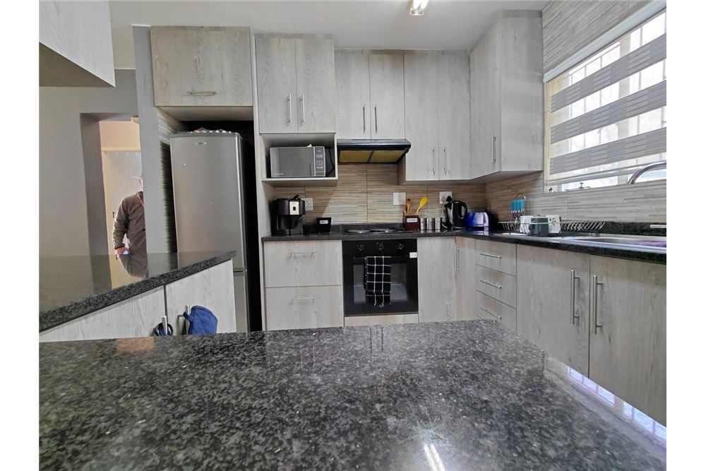 住宅 - 联排别墅 - Klippoortjie, Gauteng - South Africa - 3 - 1031422074-70