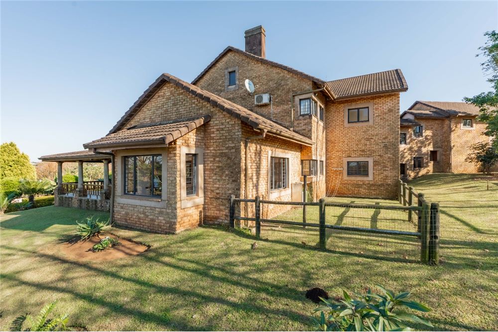 Residential - ਅਲੱਗ ਥਲੱਗ ਬਣਿਆ ਹੋਇਆ ਘਰ - Summerveld, KwaZulu Natal - South Africa - 29 - 1031391057-40
