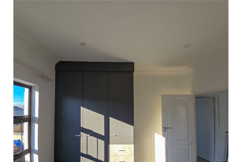 Residential - House - Zambezi Manor Lifestyle Estate, Gauteng - South Africa - 29 - 1031414140-48