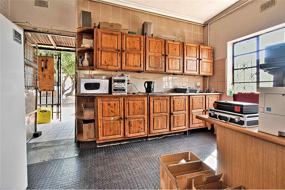 Comercial - Comercio/Tienda - Pretoria North, Gauteng - South Africa - 13 - 1031414001-131