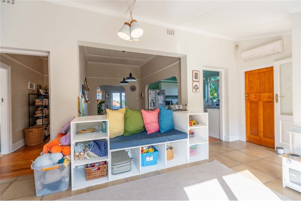 Residential - House - Glenwood, KwaZulu Natal - South Africa - 18 - 1031465109-74