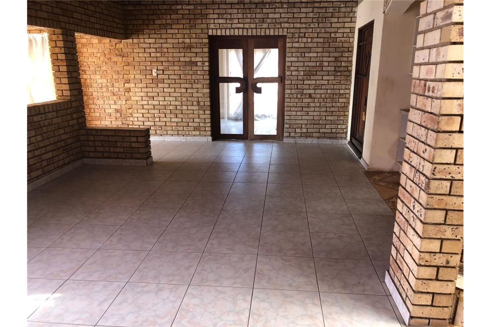 Residential - House - Mabopane, Gauteng - South Africa - 33 - 1031414106-218