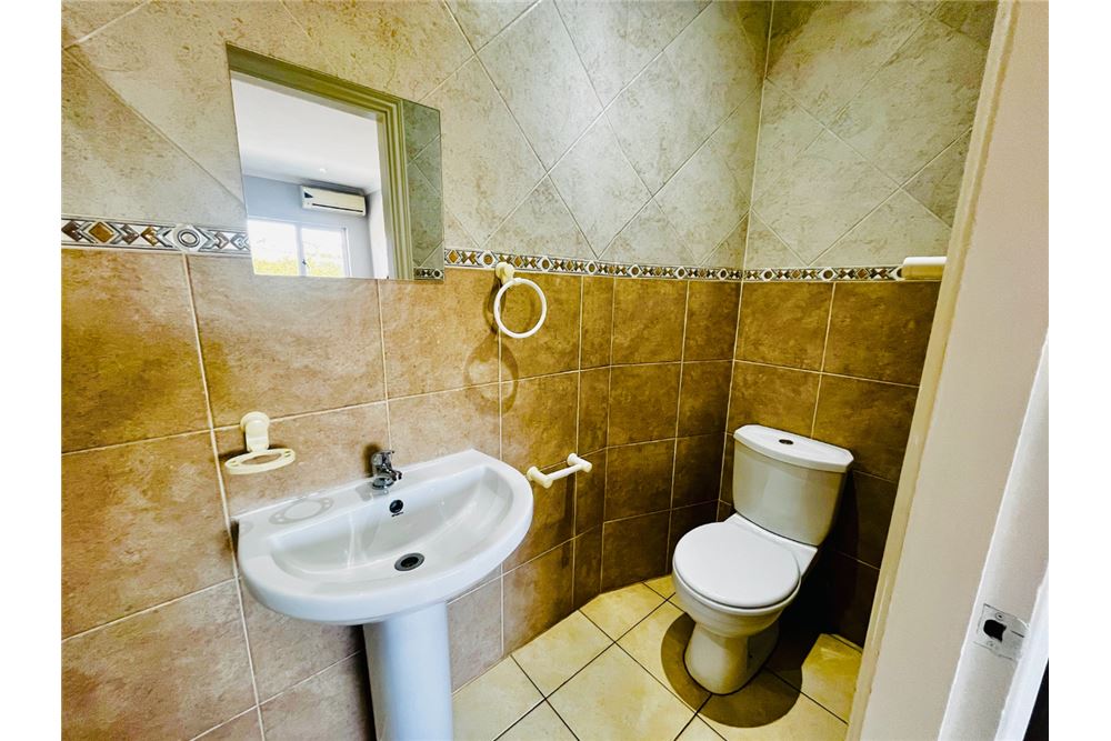 Residential - Townhouse - Mount Edgecombe, KwaZulu Natal - South Africa - 17 - 1031465109-81