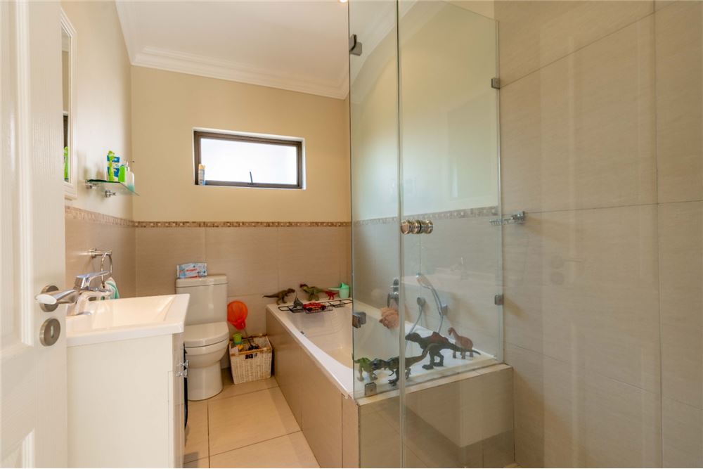 Residential - House - Umhlali Golf Estate, KwaZulu Natal - South Africa - 25 - 1031465081-81