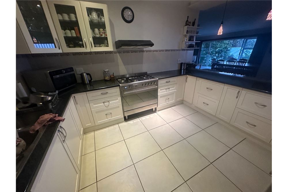 Residential - Stanovanje - Athlone, KwaZulu Natal - South Africa - 3 - 1031388001-158