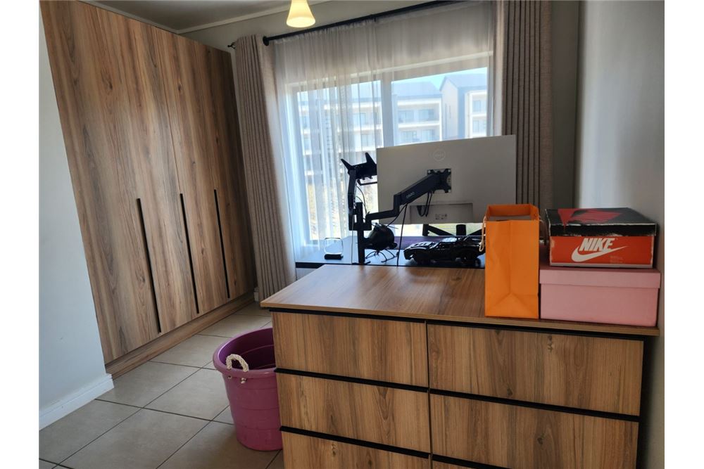 Rezidential - Apartament - Mulbarton, Gauteng - South Africa - 10 - 1031421027-748