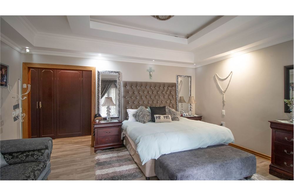 Comercial - Oficina - Queenswood, Gauteng - South Africa - 16 - 1031414013-113