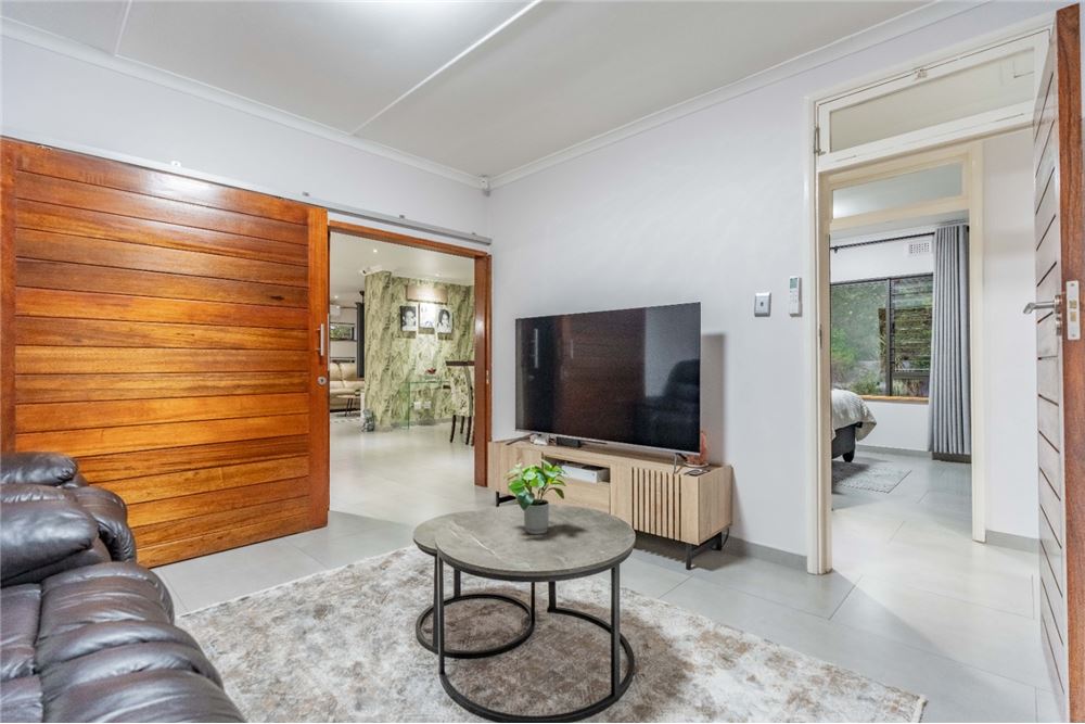 Residential - House - Umhlanga Rocks, KwaZulu Natal - South Africa - 26 - 1031465022-876