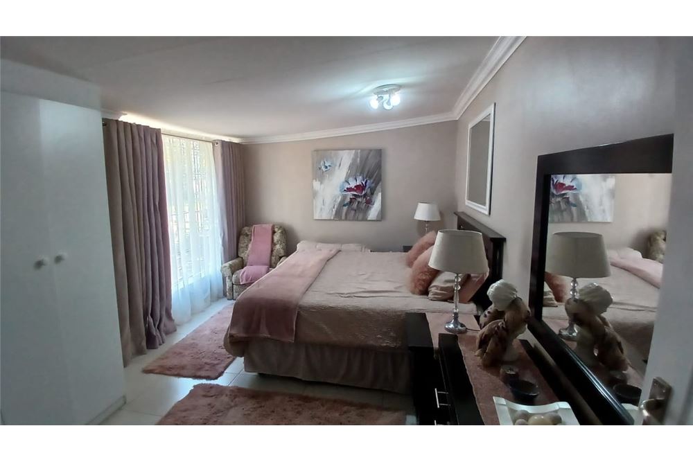 Residencial - Granja - Gerardsville, Gauteng - South Africa - 58 - 1031414116-90