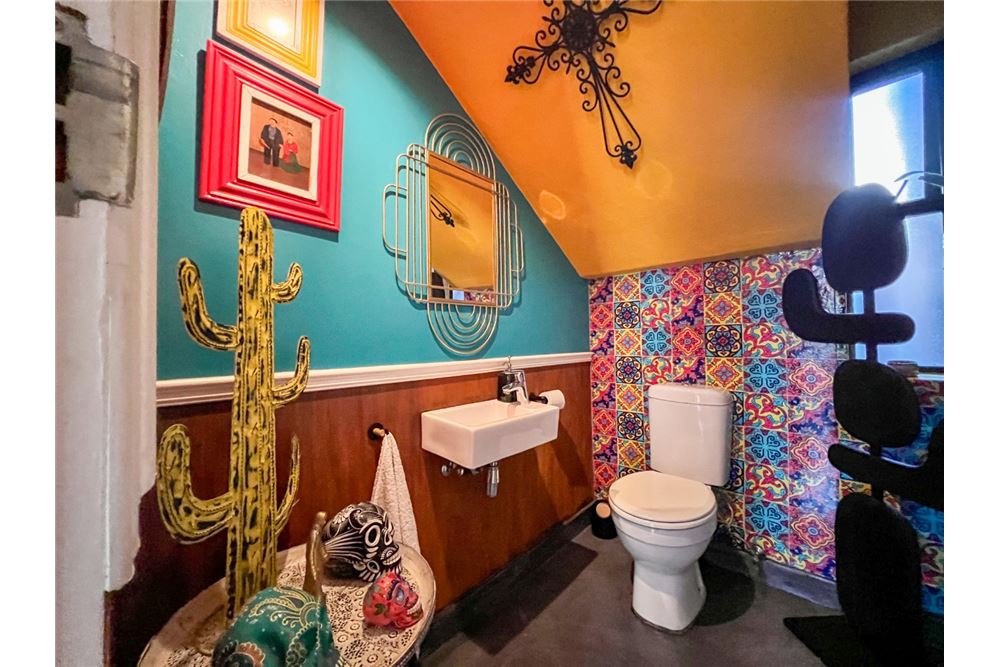 Residential - Hus - Fourways, Gauteng - South Africa - 13 - 1031428052-10