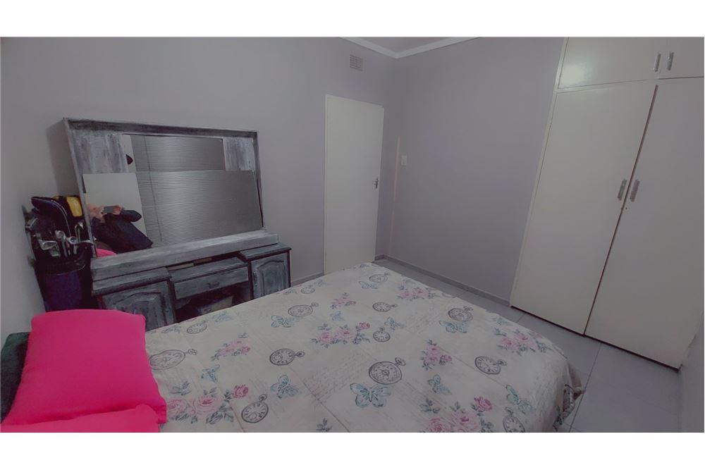 Residential - हाउस - Vanderbijlpark SW 5, Gauteng - South Africa - 23 - 1031010012-83