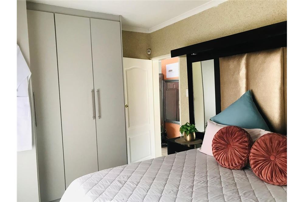 Жилищен - Къща - Vanderbijlpark CE7, Gauteng - South Africa - 14 - 1031421130-36