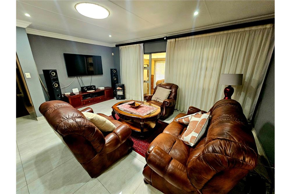 Residential - Αυτόνομη κατοικία - Rooihuiskraal, Gauteng - South Africa - 5 - 1031393046-415