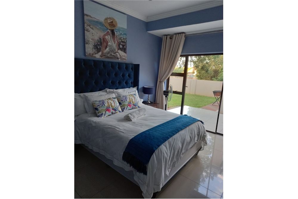 Residencial - Casa - Leloko Lifestyle and Eco Estate, North West - South Africa - 11 - 1031414112-30