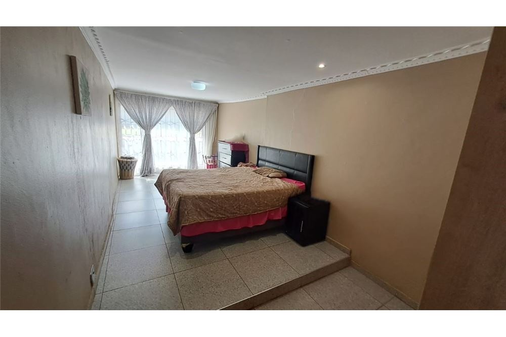 Residenziale - Casa - Danville, Gauteng - South Africa - 11 - 1031414126-28