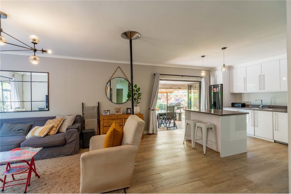 Rezidential - Case/Vile - Glen Anil, KwaZulu Natal - South Africa - 5 - 1031465099-130