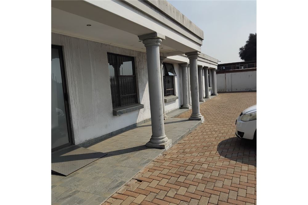 تجاري  - تجاري/بالمفرق - Dinwiddie, Gauteng - South Africa - 4 - 1031421085-62
