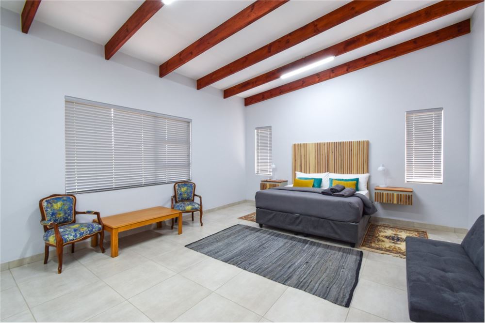 Comercial - Hostal - Kameeldrift East, Gauteng - South Africa - 70 - 1031414001-141