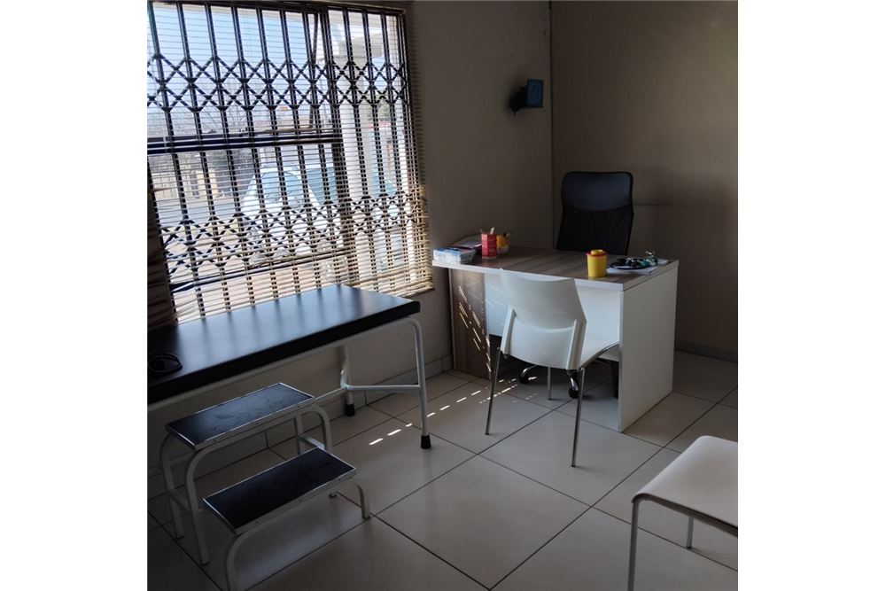 تجاري  - تجاري/بالمفرق - Dinwiddie, Gauteng - South Africa - 10 - 1031421085-62