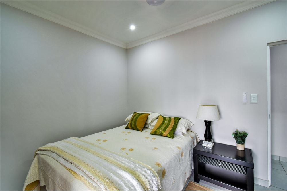 Residencial - Casa - Magalieskruin, Gauteng - South Africa - 23 - 1031414140-43