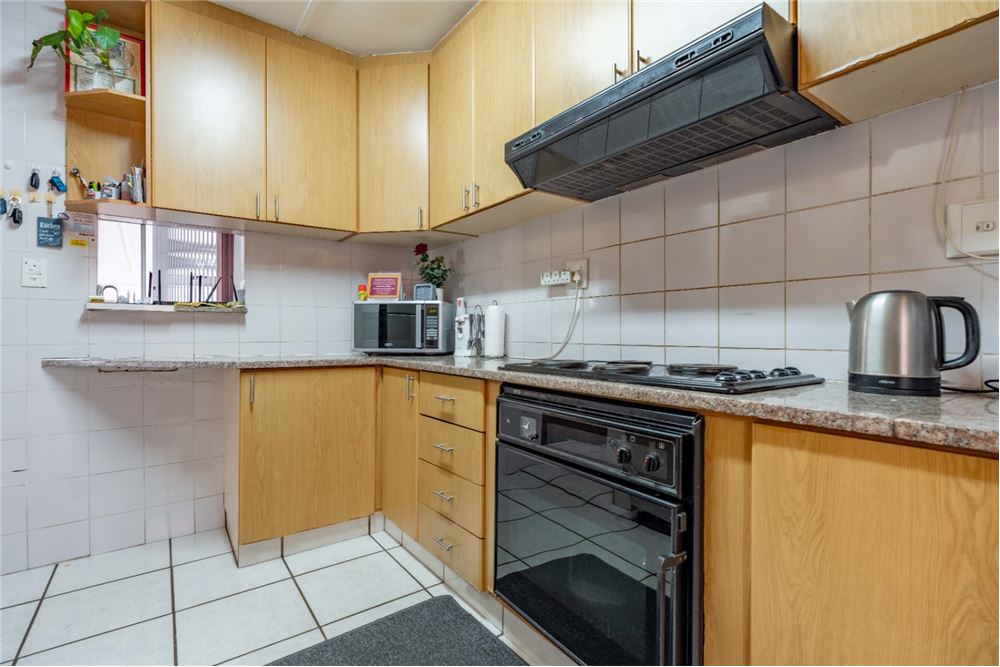 Residential - ਅਲੱਗ ਥਲੱਗ ਬਣਿਆ ਹੋਇਆ ਘਰ - Woodview, KwaZulu Natal - South Africa - 5 - 1031465033-74