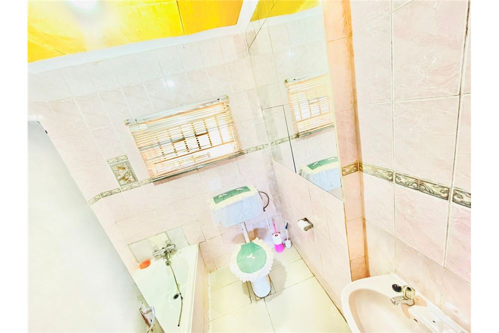 Residencial - Casa - Eersterust, Gauteng - South Africa - 16 - 1031414137-43