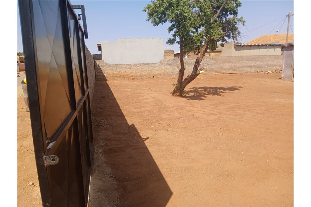 Residential - Lahan Kosong - Stretford, Gauteng - South Africa - 8 - 1031010021-15