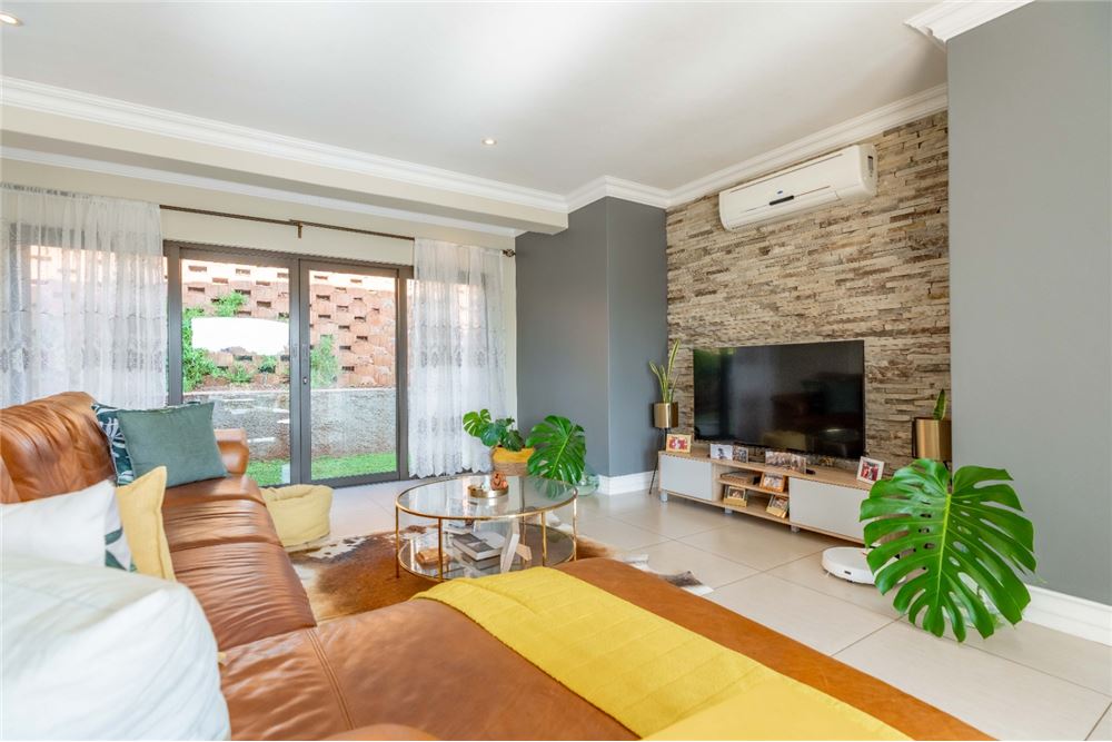 Residential - House - Umhlali Golf Estate, KwaZulu Natal - South Africa - 11 - 1031465081-81