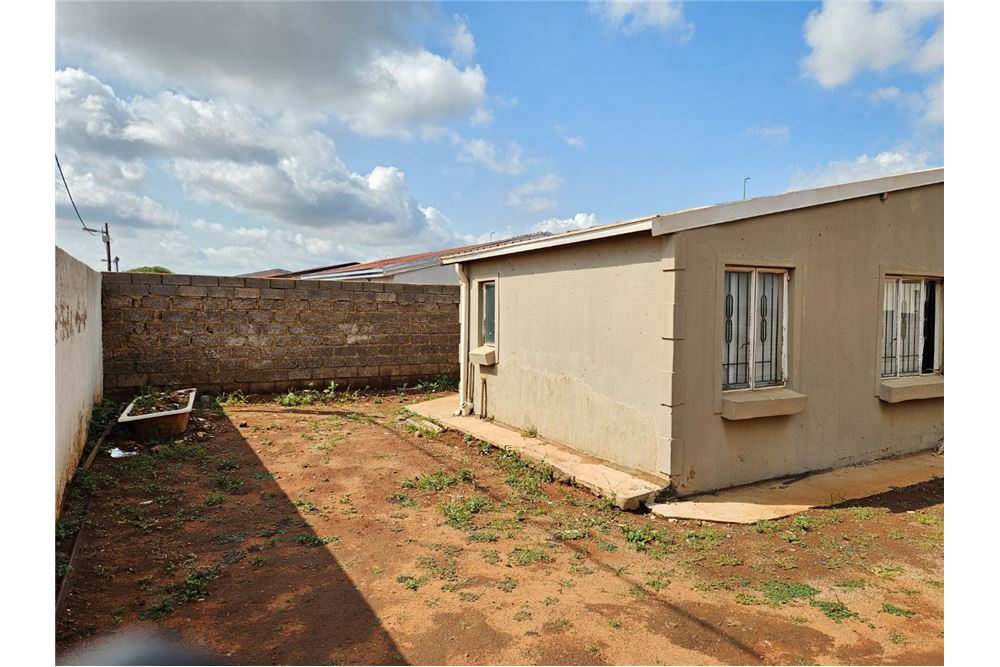 Residential - Hiša večstanovanjska - Protea Glen, Gauteng - South Africa - 13 - 1031444149-37