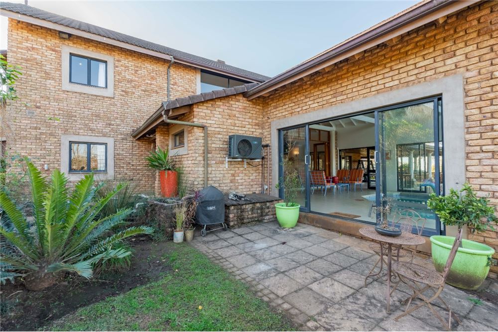 Residential - ਅਲੱਗ ਥਲੱਗ ਬਣਿਆ ਹੋਇਆ ਘਰ - Summerveld, KwaZulu Natal - South Africa - 35 - 1031391057-40