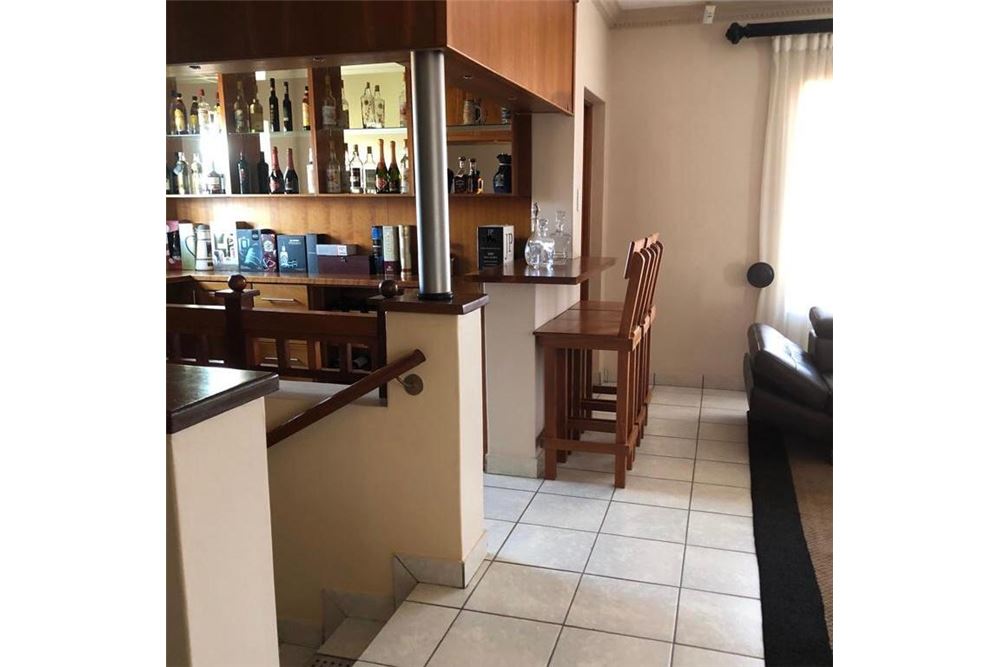 Residential - ਅਲੱਗ ਥਲੱਗ ਬਣਿਆ ਹੋਇਆ ਘਰ - Birdswood, KwaZulu Natal - South Africa - 17 - 1031416004-548