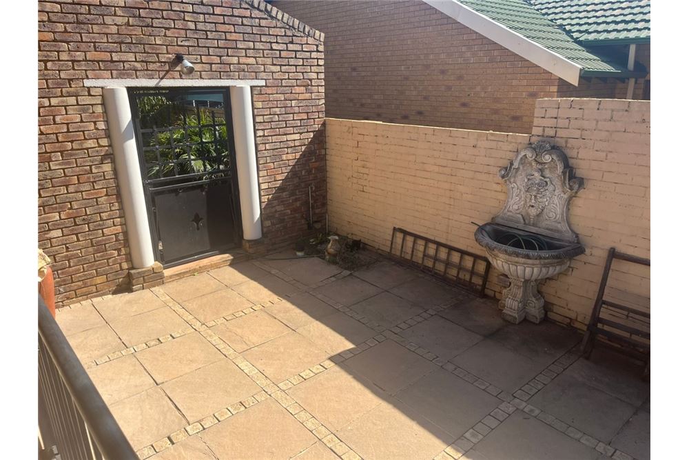 Residencial - Casa - Montana Park, Gauteng - South Africa - 16 - 1031414140-41