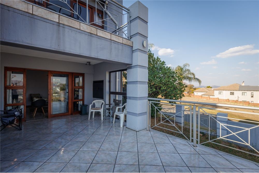 באזור מגורים - בית פרטי - Kosmos Ridge, North West - South Africa - 26 - 1031416034-338