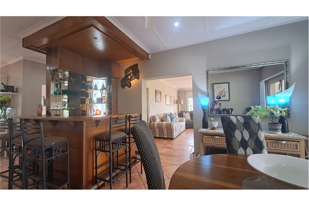 Residencial - Casa - St Michaels On Sea, KwaZulu Natal - South Africa - 17 - 1031394053-221