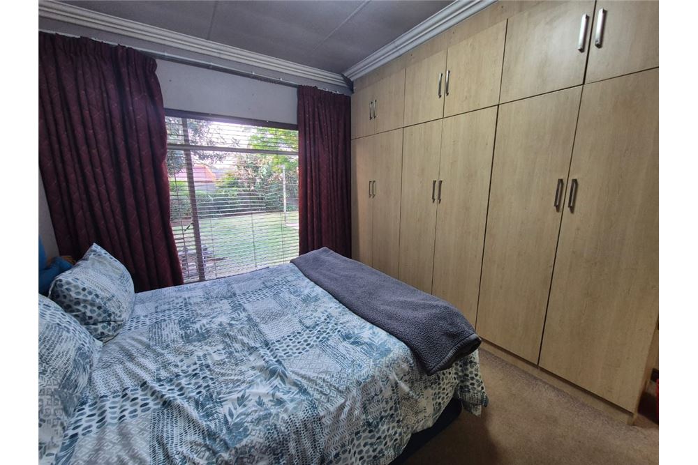 Rezidencijalno - Kuća  - Culemborg Park, Gauteng - South Africa - 13 - 1031444172-30