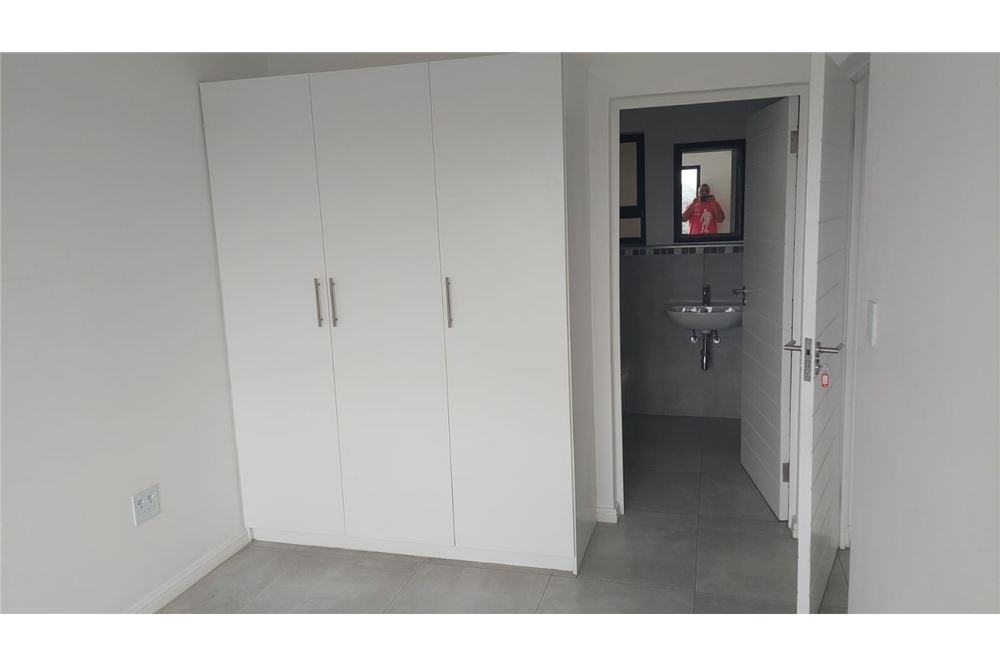 Residential - คอนโด-อพาร์ทเมนต์ - Umhlanga Ridge, KwaZulu Natal - South Africa - 13 - 1031388031-295