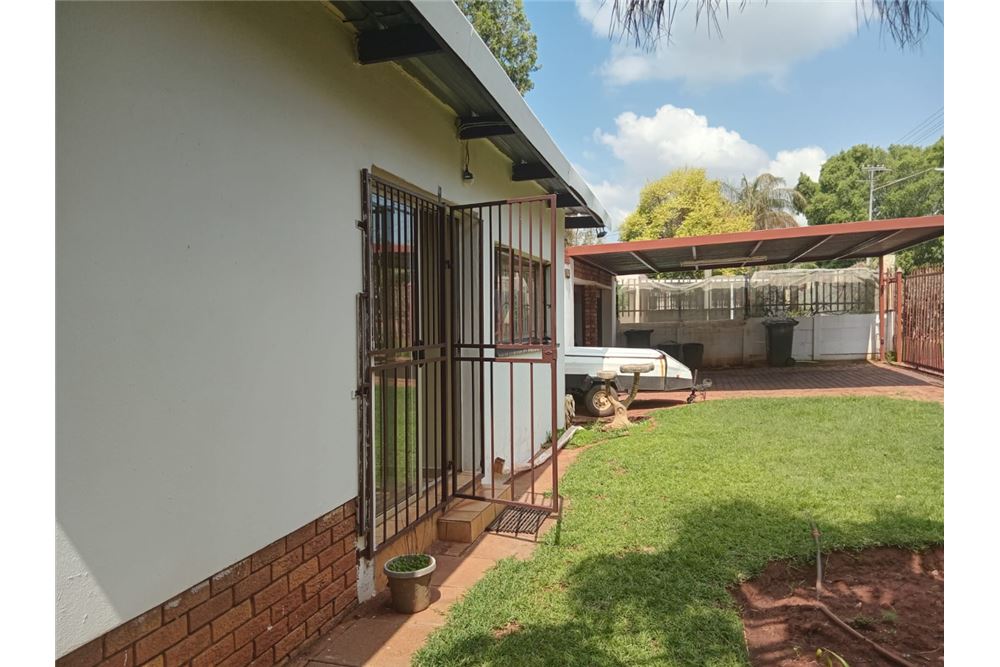 Residencial - Casa - Sinoville, Gauteng - South Africa - 5 - 1031414158-9