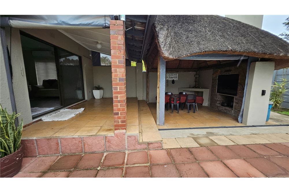 Residential - Αυτόνομη κατοικία - Hayfields, KwaZulu Natal - South Africa - 9 - 1031436004-370