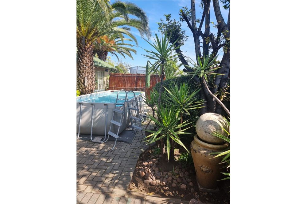 Woningbouw - Haus - Vanderbijlpark SW 5, Gauteng - South Africa - 4 - 1031010017-88