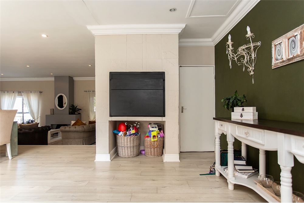 Konut - Bitiþik Villa - Van Riebeeckshof, Western Cape - South Africa - 10 - 1031485071-5