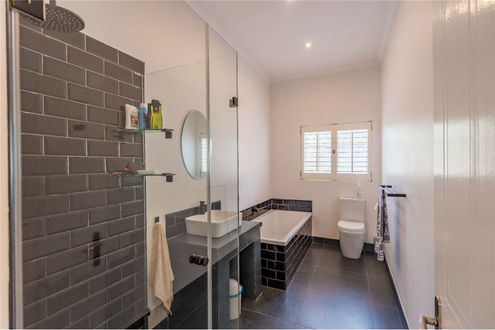 Residential - Townhouse - Mount Edgecombe Country Estate, KwaZulu Natal - South Africa - 26 - 1031465022-879