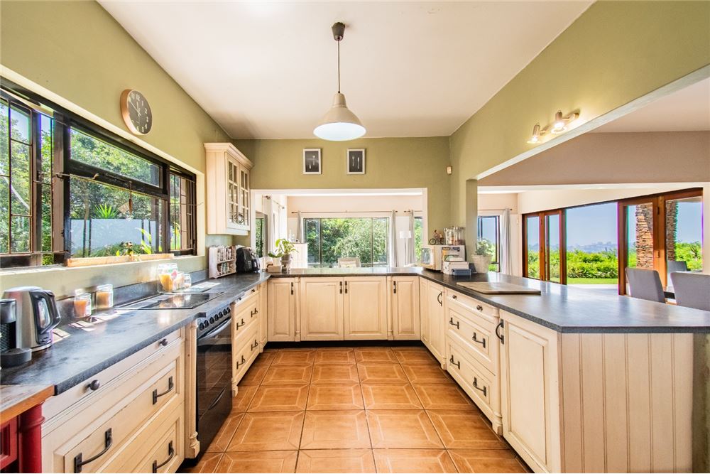 Residential - House - Westville Central, KwaZulu Natal - South Africa - 11 - 1031465101-130