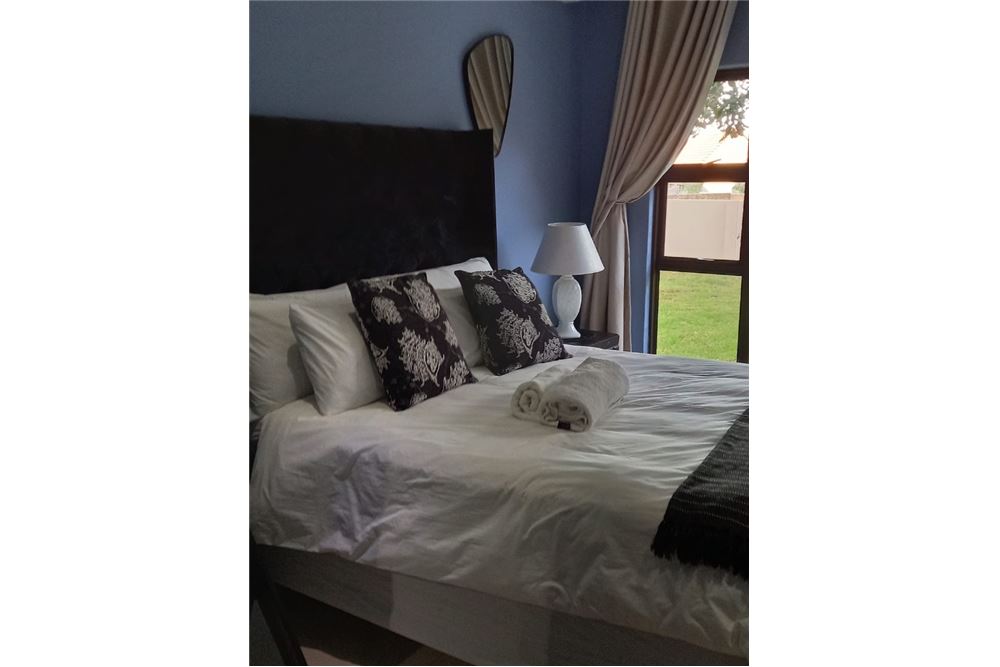 Residencial - Casa - Leloko Lifestyle and Eco Estate, North West - South Africa - 13 - 1031414112-30