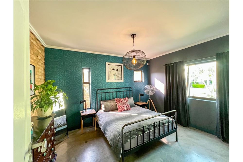 Residential - Hus - Fourways, Gauteng - South Africa - 15 - 1031428052-10