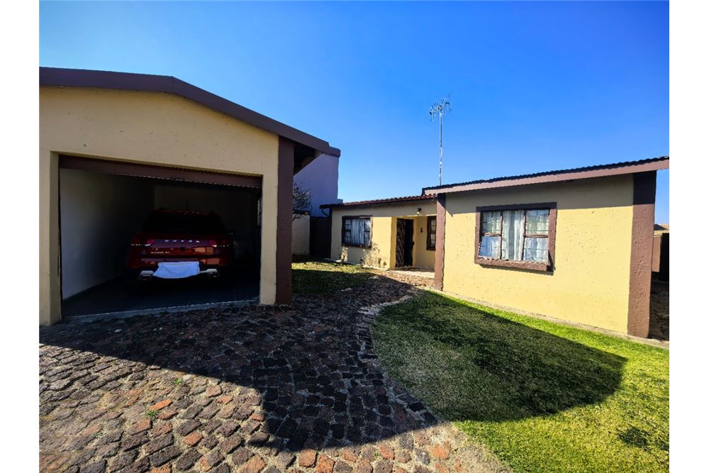 Residential - تاون هاوس - Liefde En Vrede, Gauteng - South Africa - 2 - 1031005001-62