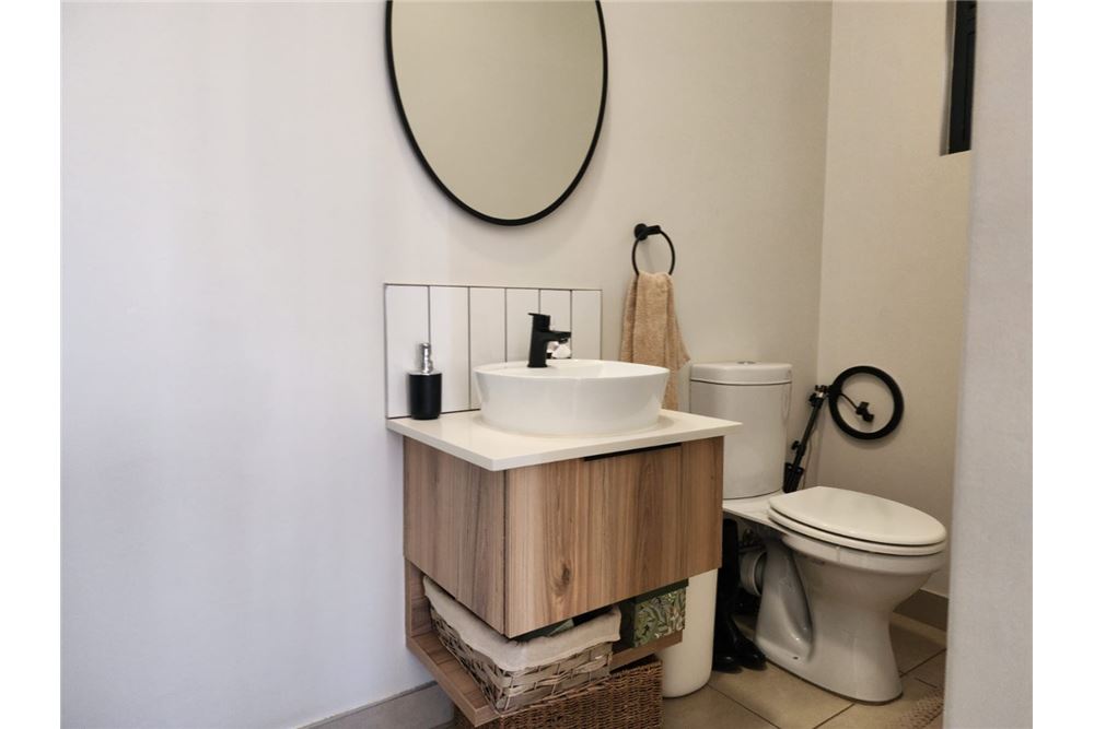 Rezidential - Apartament - Mulbarton, Gauteng - South Africa - 14 - 1031421027-748