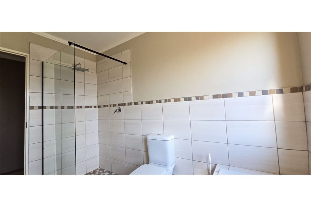 Residencial - Casa - Zambezi Manor Lifestyle Estate, Gauteng - South Africa - 17 - 1031414140-32