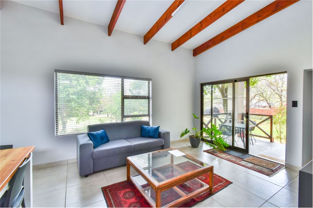 Comercial - Hostal - Kameeldrift East, Gauteng - South Africa - 42 - 1031414001-141